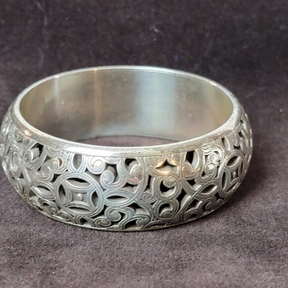 Brighton Chunky Cutout Bangle Bracelet - Picture 3 of 6